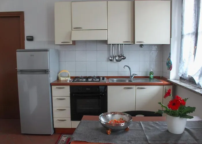 Apartman Al 15 *